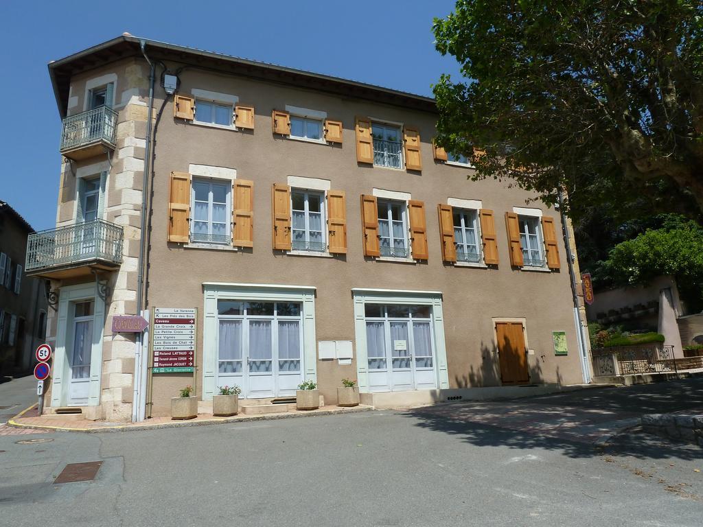 Les Gites De La Fontaine Jullie Exterior photo